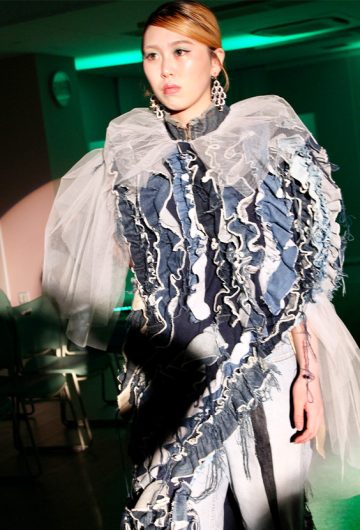 ファッションショー　アバンギャルド